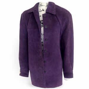 NWT- PURPLE SUEDE JACKET BEAUTIFUL. SIZE MEDIUM